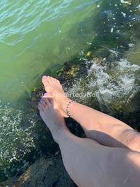 Andreaa-2432226