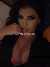Amira-2443189