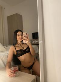 Daniela-2553605