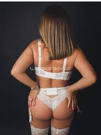 Laura-2456078