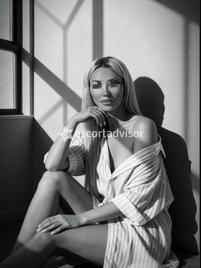 Mia-2793612