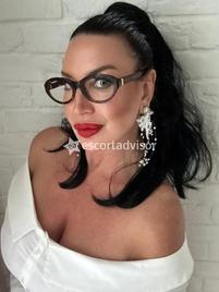 Laura-2842094