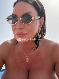 Escort 3317366168 Laura