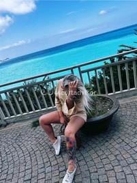 Top Luxury-1858941