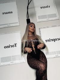 Top Luxury-2240535