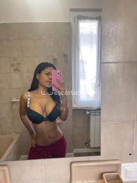 Valeria-2774938