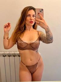 Leticia Brasiliana-2369453