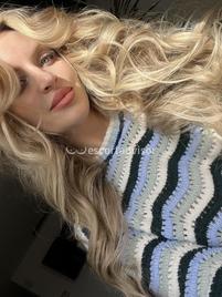 Milana-2352964